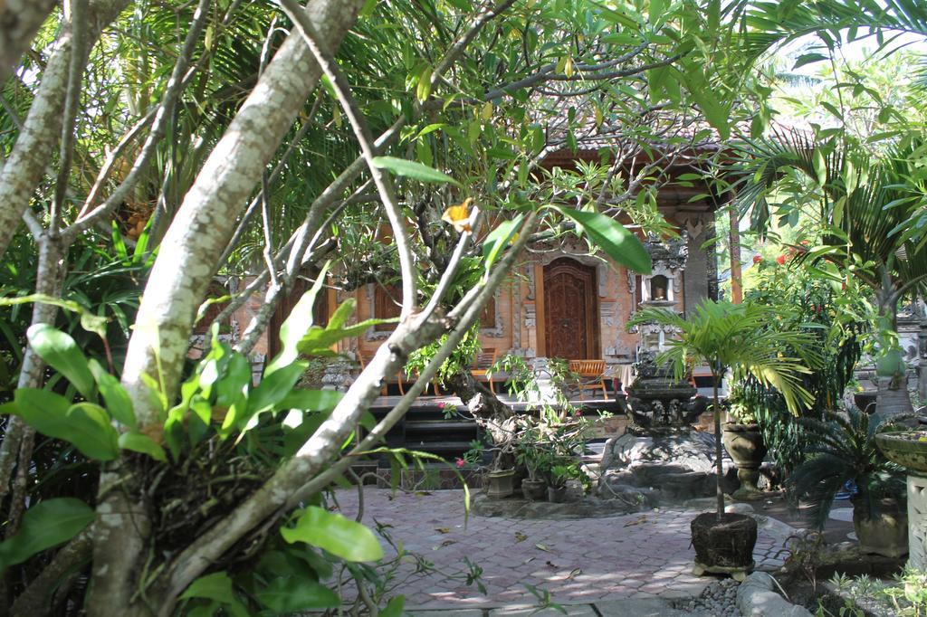 Green Palm Homestay BALI Exteriör bild