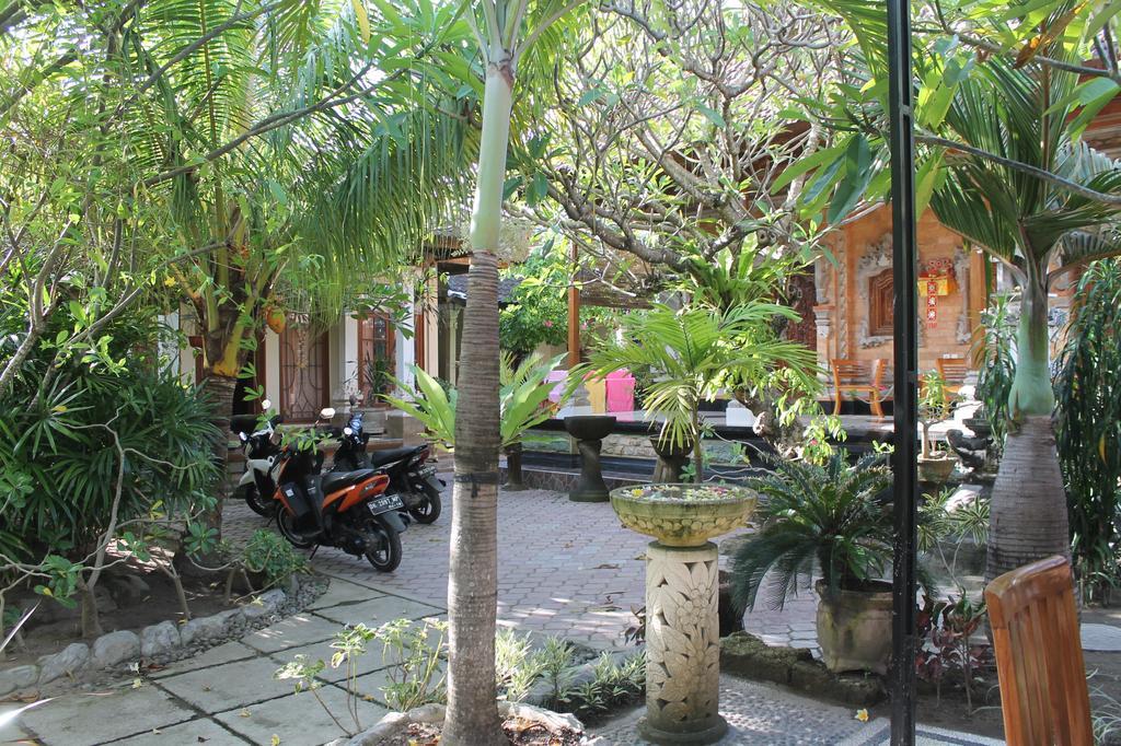 Green Palm Homestay BALI Exteriör bild