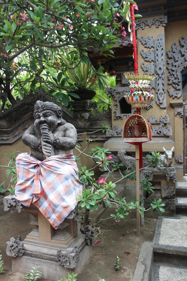 Green Palm Homestay BALI Exteriör bild