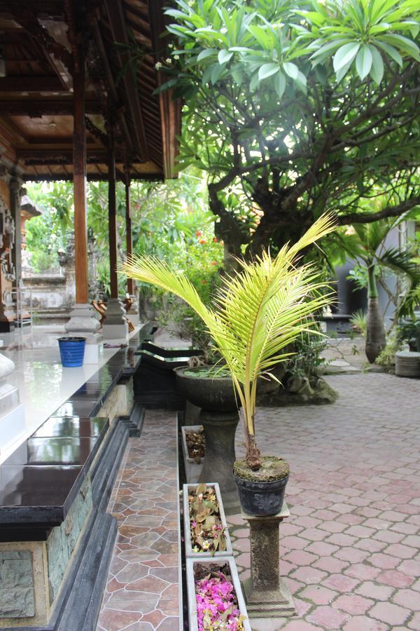 Green Palm Homestay BALI Exteriör bild