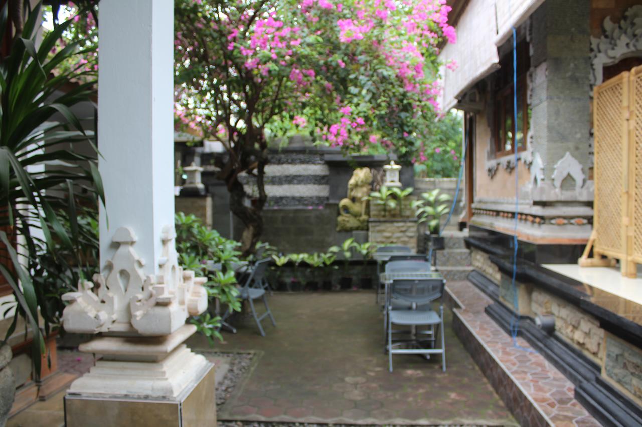 Green Palm Homestay BALI Exteriör bild