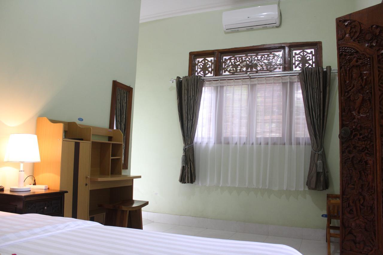 Green Palm Homestay BALI Exteriör bild