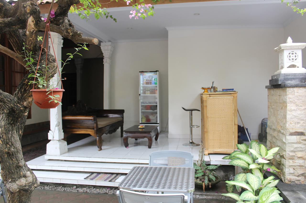Green Palm Homestay BALI Exteriör bild