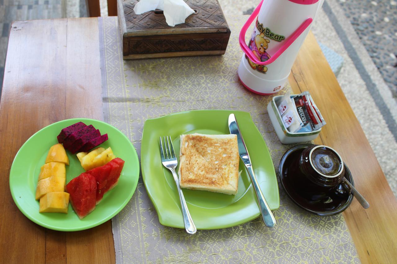 Green Palm Homestay BALI Exteriör bild