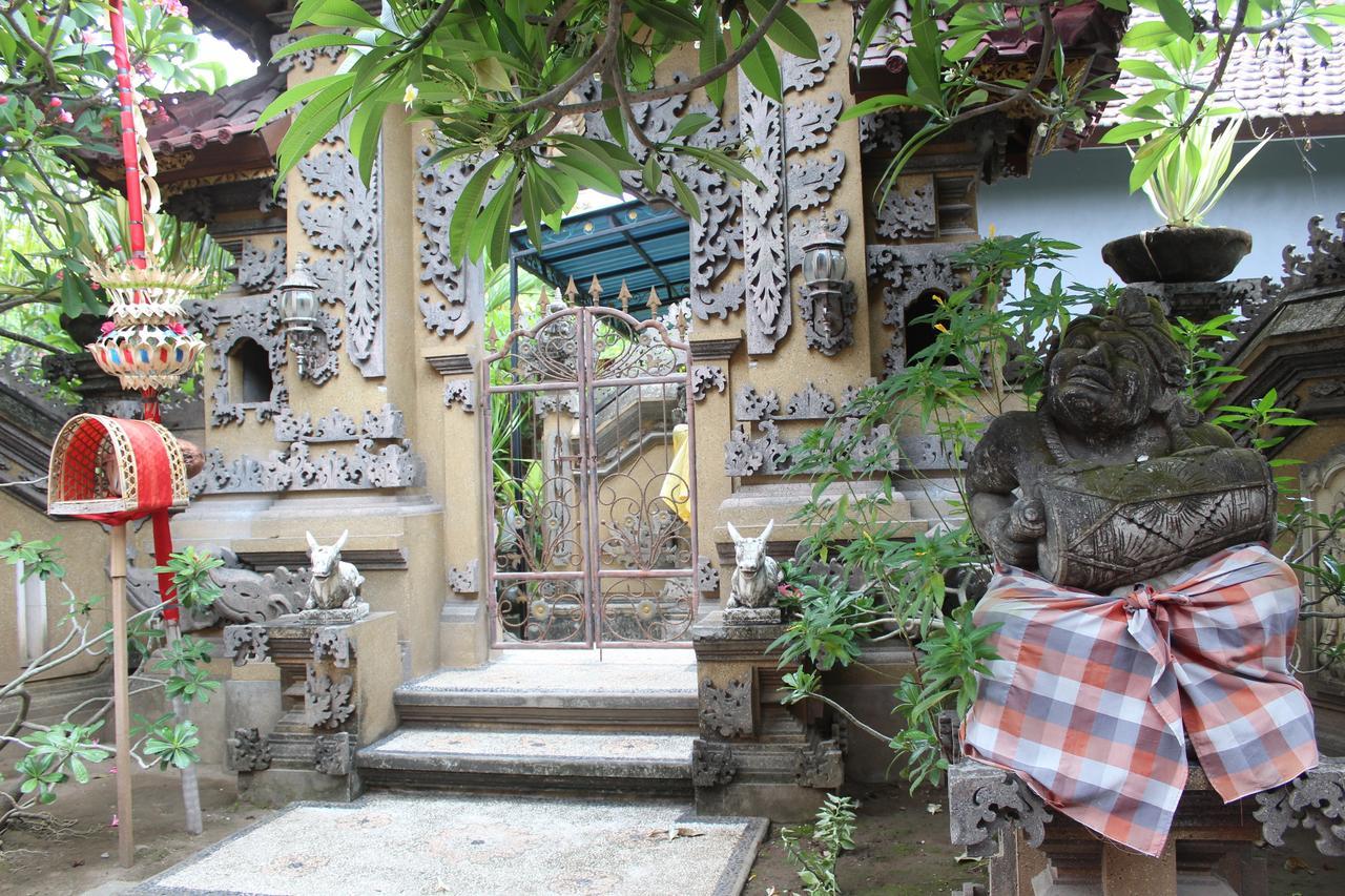 Green Palm Homestay BALI Exteriör bild